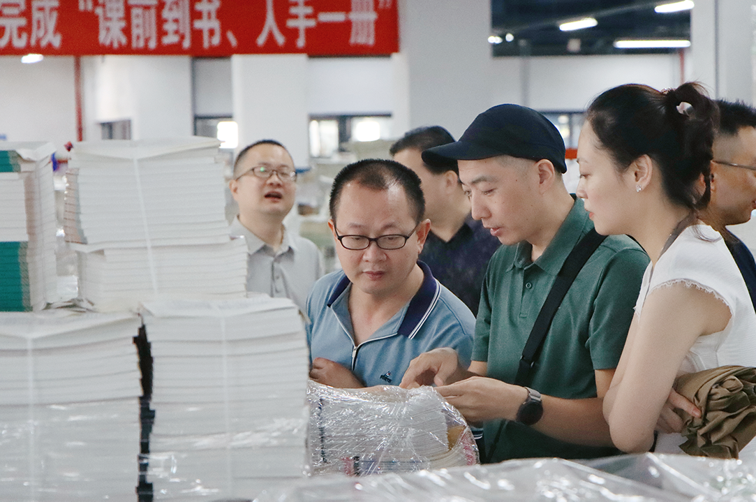 人民教育出版社一行到永利ylg官网开展教材巡检抽检工作